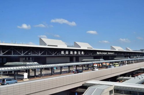 成田国際空港 空港内第2ターミナル売店(ROYALAIRPORTSTAND)にて綿飴販売開始